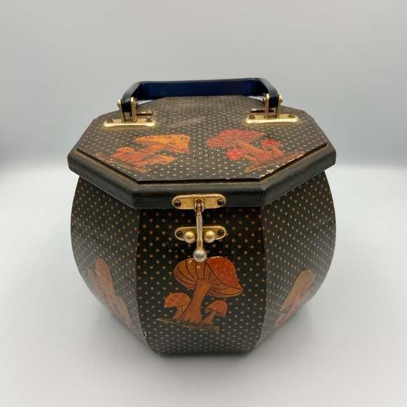 Handbags - Vintage Mushroom Decoupage Wood Basket Purse Handbag Octagonal Box w/ Handle